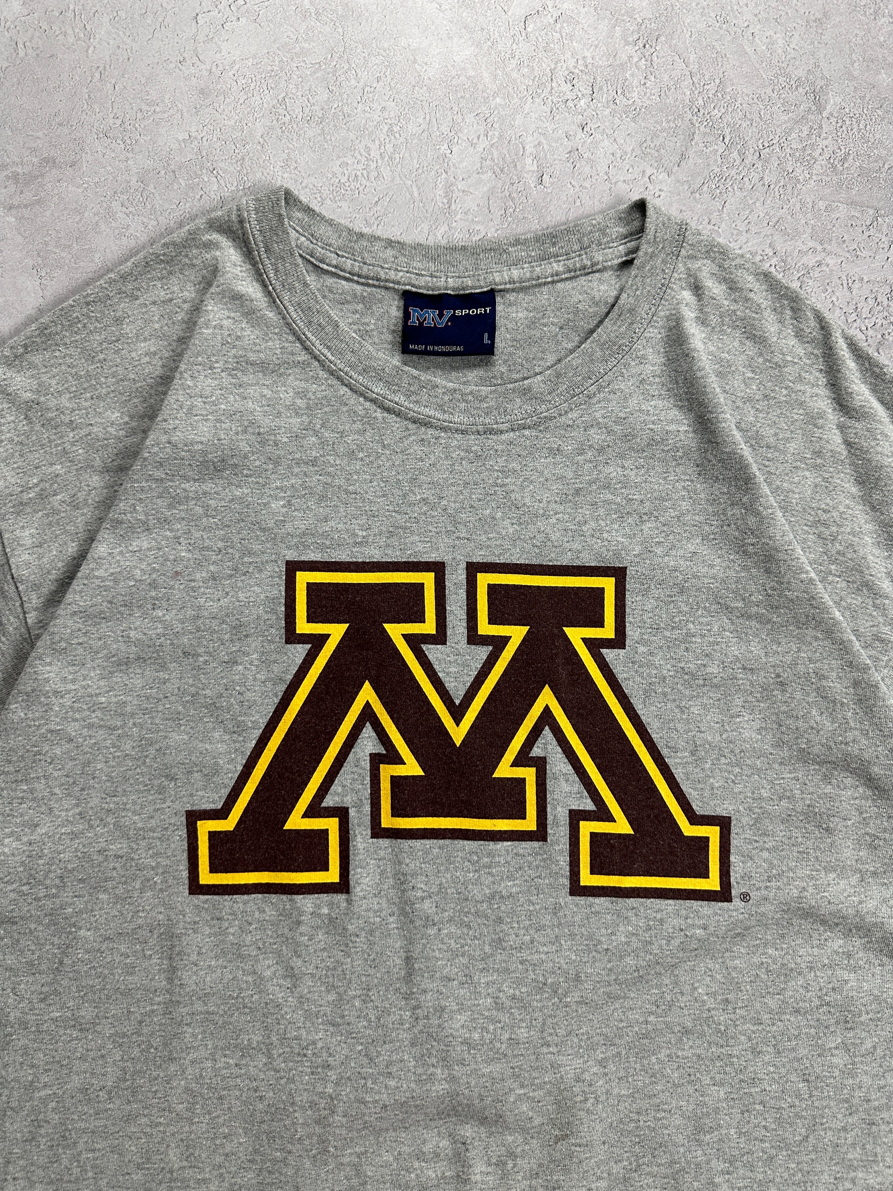 00s Grey University of Minnesota T-Shirt (Fits M)